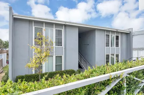 2244 Canyon Dr, Costa Mesa, CA 92627