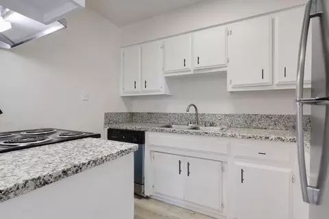 5241 Marconi Ave, Carmichael, CA 95608 photo 2