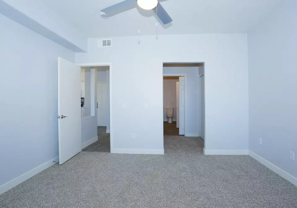  7413 W Russell Rd, Spring Valley, NV 89113 photo 6
