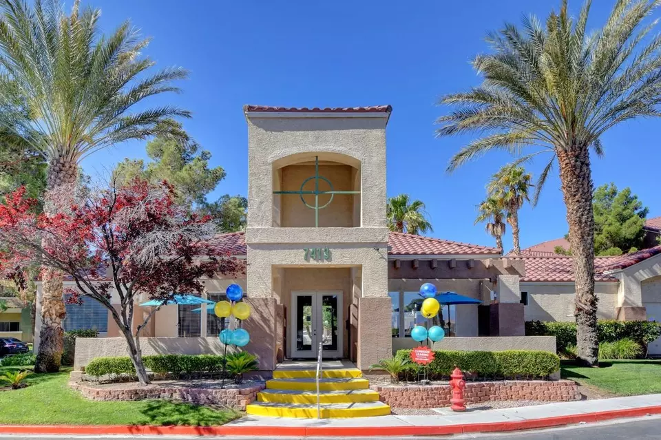  7413 W Russell Rd, Spring Valley, NV 89113 photo 17