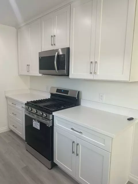 5355 E La Pasada St, Long Beach, CA 90815