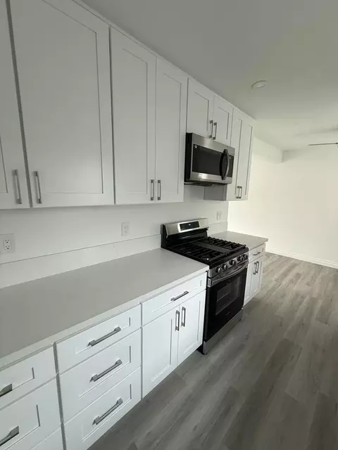 5355 E La Pasada St, Long Beach, CA 90815
