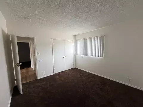 4350 Pendleton Ave, Lynwood, CA 90262