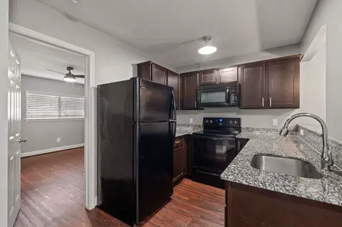 4719 Harmon Ave, Austin, TX 78751 photo 4