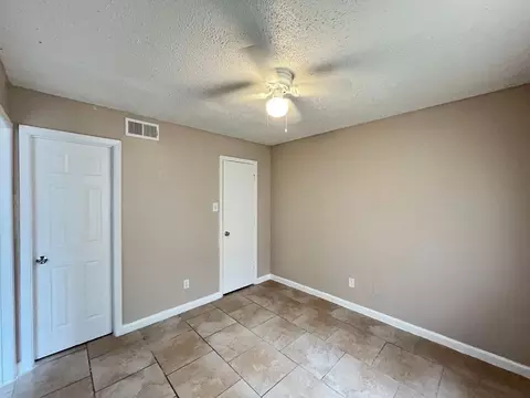 2722 S Buckner Blvd, Dallas, TX 75227