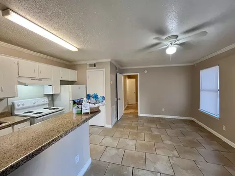 2722 S Buckner Blvd, Dallas, TX 75227