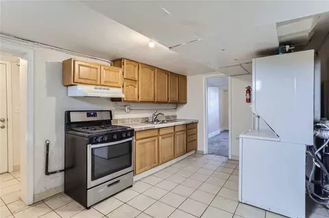 122 S Broadway, Denver, CO 80209