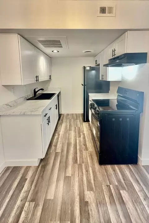 4404 W Bethany Home Rd, Glendale, AZ 85301