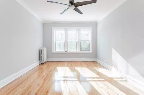 2450 W Wilson Ave, Chicago, IL 60625 photo 18