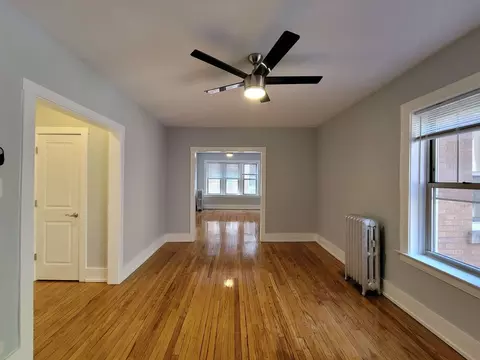 2450 W Wilson Ave, Chicago, IL 60625 photo 20