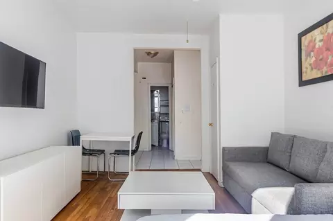 200 E 11th St, New York, NY 10003