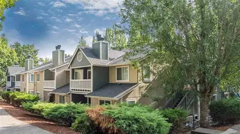 24050 SE Stark St, Gresham, OR 97030