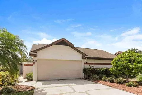 7108 Silvermill Dr, Tampa, FL 33635