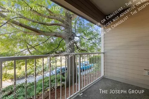 2572 14th Ave W #102, Seattle, WA 98119