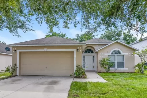 1608 Sterns Dr, Leesburg, FL 34748