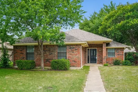 217 Tanglewood St, Denton, TX 76207
