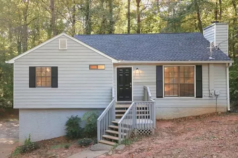 250 Deidra Dr SE, Mableton, GA 30126