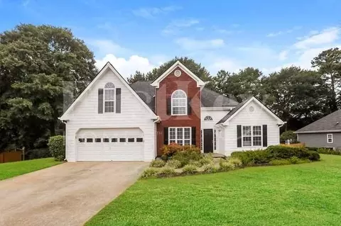 684 Weaver Falls Ct, Loganville, GA 30052
