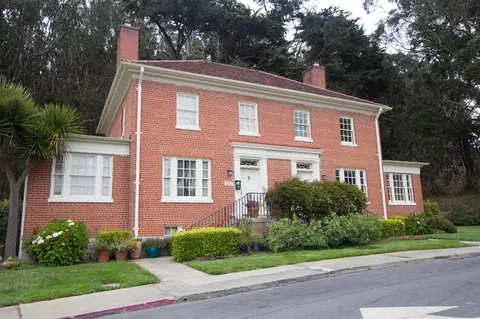 730 Liggett Ave #B, San Francisco, CA 94129