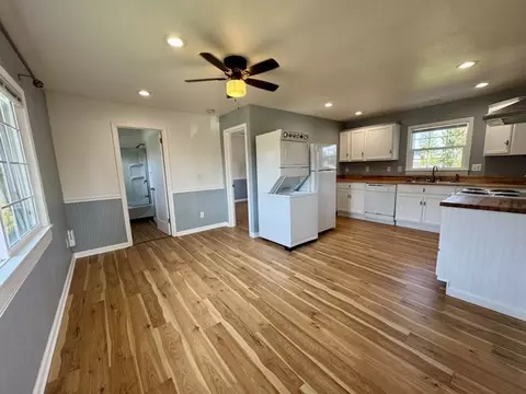 3000 N Everettblock 16th Ave #B, Everett, WA 98201