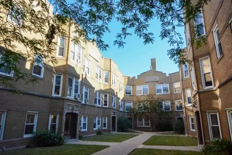 4826 W Addison St #2S, Chicago, IL 60641