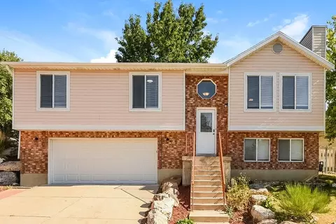 3064 Ne, Layton, UT 84040
