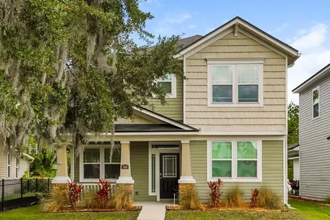 360 Vineyard Ln, Orange Park, FL 32073