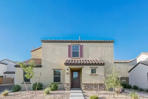 8039 W Agora Ln, Phoenix, AZ 85043