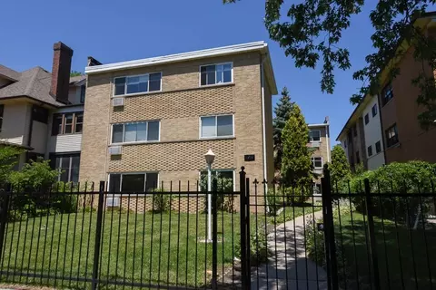 1610 W Jarvis Ave #AA, Chicago, IL 60626