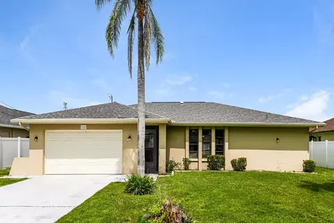 1327 SE 1st St, Cape Coral, FL 33990
