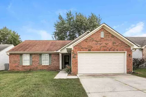9695 Claymore Dr, Fishers, IN 46038