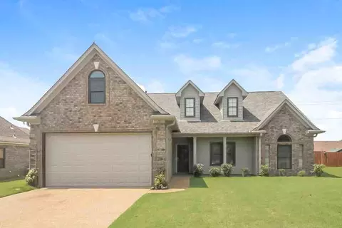 70 Penny Ln, Oakland, TN 38060