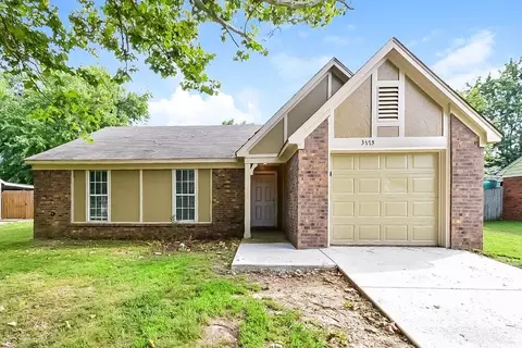 3775 Ivanhoe Dr, Horn Lake, MS 38637