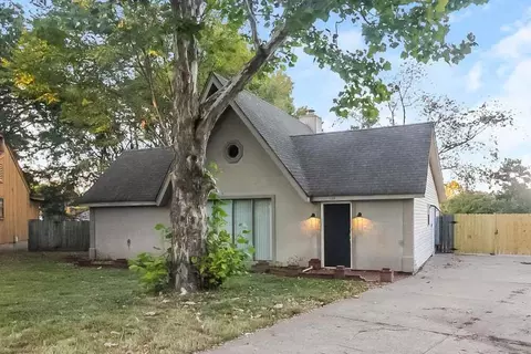 8268 Glenway Cv, Cordova, TN 38016