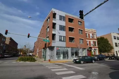 1354 W Augusta Blvd #201, Chicago, IL 60642
