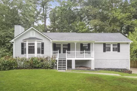 2690 Deerfield Cir SW, Marietta, GA 30064