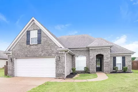 3173 Greenhouse Dr, Southaven, MS 38672
