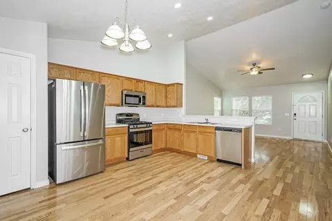 4049 E Sioux St, Eagle Mountain, UT 84005 photo 8
