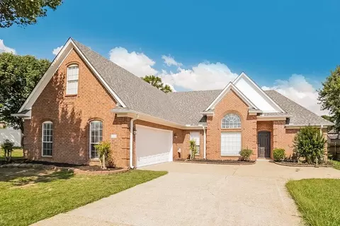 8978 Shellflower Dr, Southaven, MS 38671