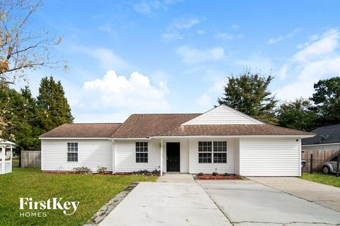 131 Lancashire Rd, Sangaree, SC 29486