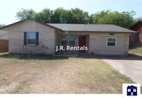 2105 Wayne St, Copperas Cove, TX 76522