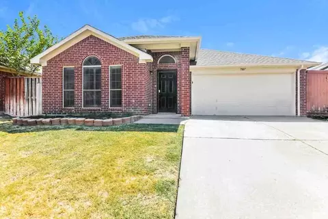 7007 Rovato Dr, Arlington, TX 76001