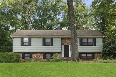 129 Hickory St, Alabaster, AL 35114