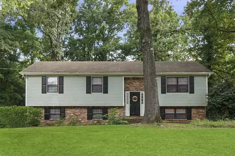 129 Hickory St, Alabaster, AL 35114