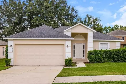 2406 Foxhollow Rd, Tavares, FL 32778
