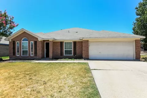 415 Marybeth Dr, Burleson, TX 76028