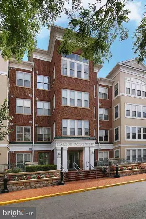 500 Belmont Bay Dr #411, Woodbridge, VA 22191