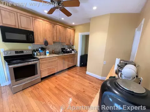 40 Newbern Ave, Medford, MA 02155