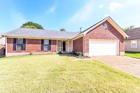 4860 Water Fowl Ln, Memphis, TN 38141