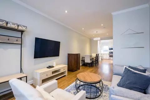 1425 P St NW, Washington, DC 20005 photo 2